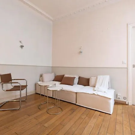 Cocon Soigne Sur Cour Pres Des Buttes-ch - 3 Pers Paris